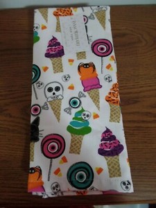 Isaac Mizrahi Halloween Ice Cream Cone Skull Kitchen Towels Set