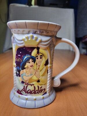 Rare Disney Store Exclusive Aladdin and Jasmine Castle 3D Coffee