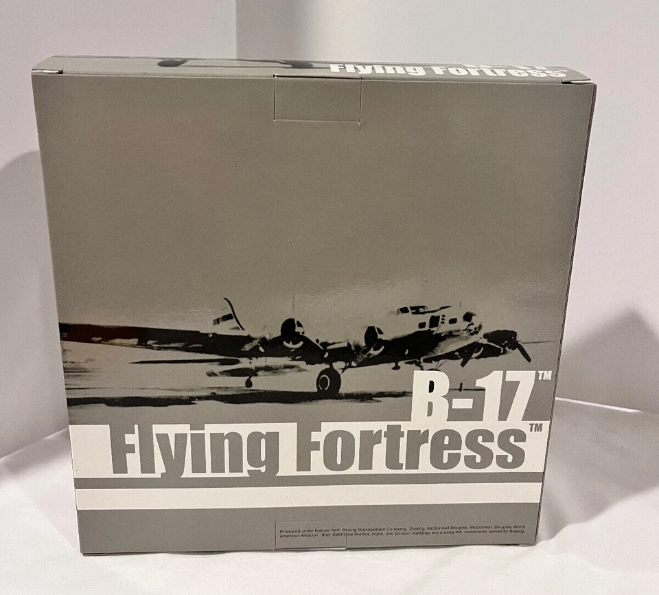 Dragon Wings Warbirds Series B-17F Flying Fortress "The Duchess" 1944 1:144 - Image 2 of 4