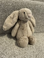 Jellycat Small Bashful Beige Bunny Early Run