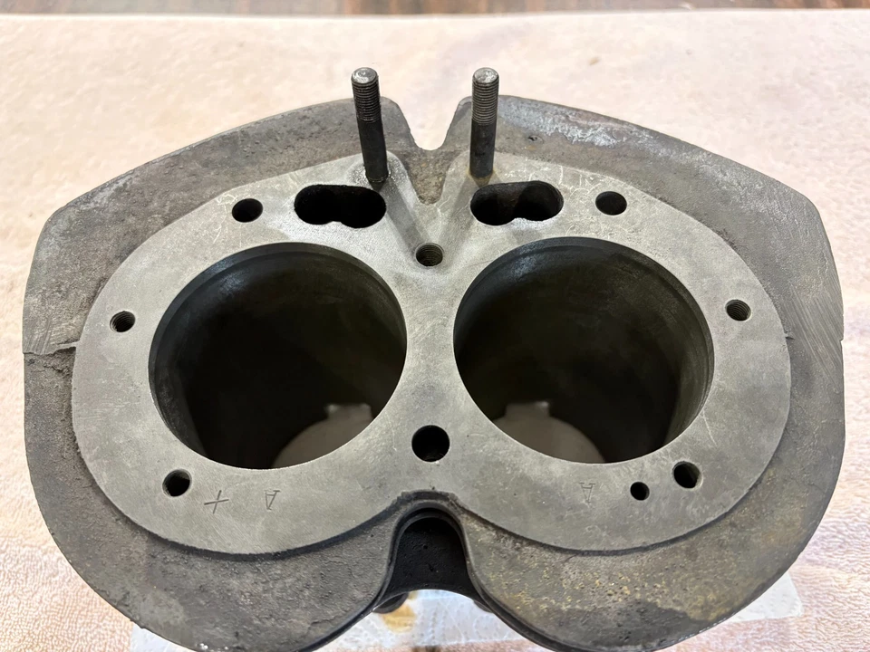 Norton 750 Cylinder With Tappets- Good Condition - Image 2 of 4