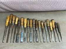 Lot Of 19 VTG Assorted Wood Chisels Craftsman Keen Kutter Foot Old Rutsy Tools
