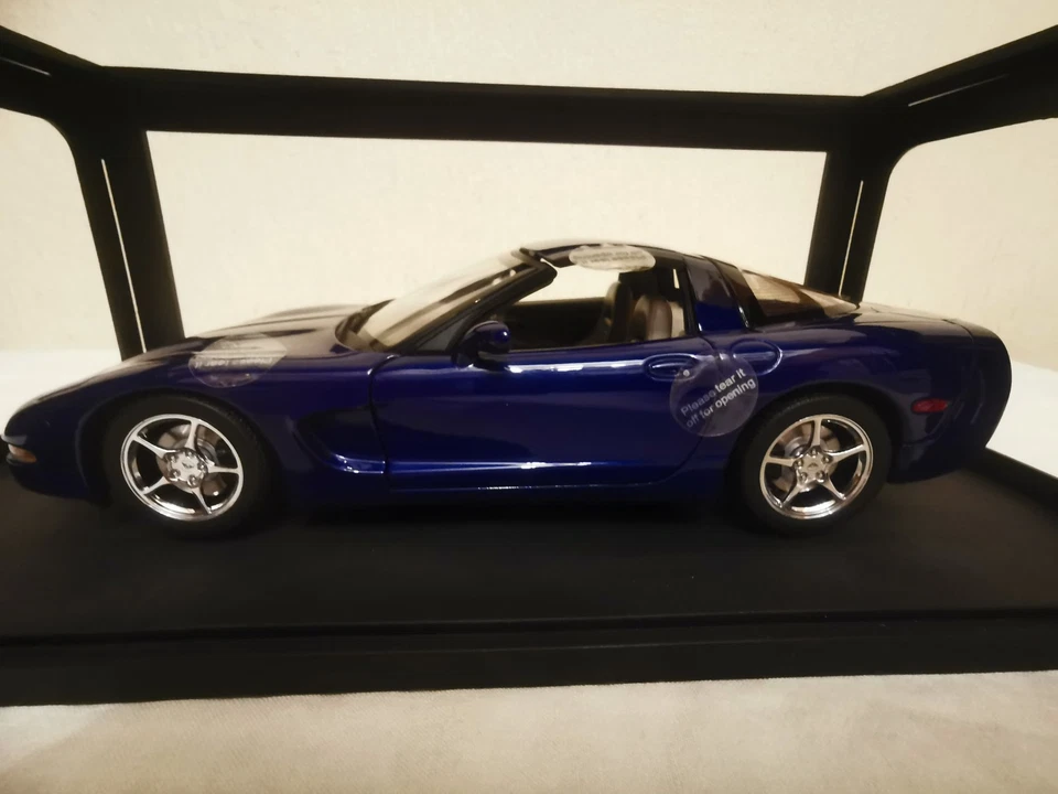 AUTOART - 1:18 E - CHEVROLET CORVETTE C5 "COUPE" - AN. 2004 - BLEU - REF. 71157 - Photo 4/4
