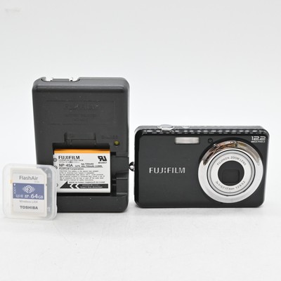 FUJIFILM finepix J30 デジタルカメラ ブラック FUJIFILM FinePix J30
