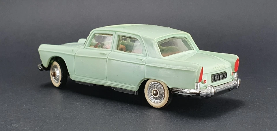 ANCIEN NOREV # 51 - PEUGEOT 404 - PLASTIQUE - ANNÉES 60 - Photo 4/4