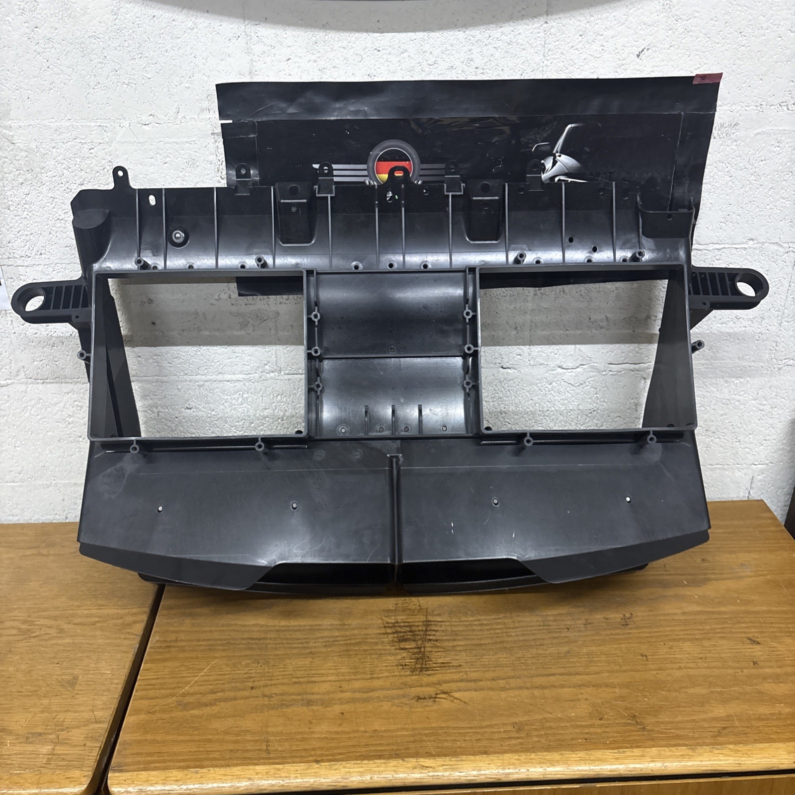 FERRARI PORTOFINO AIR DUCT GUIDE 2019 2020 2021 000328191 OEM #3033