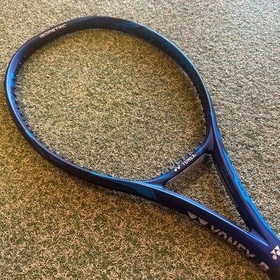 Used [YONEX] EZONE 100L Custom Fit Grip Size 4 Pre-owned