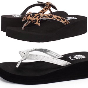 silver bow flip flops