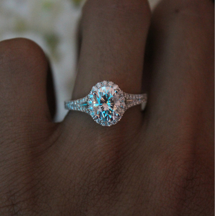 Women Oval Halo 925 Sterling Silver CZ Engagement Ring Wedding Band Gift Box P68