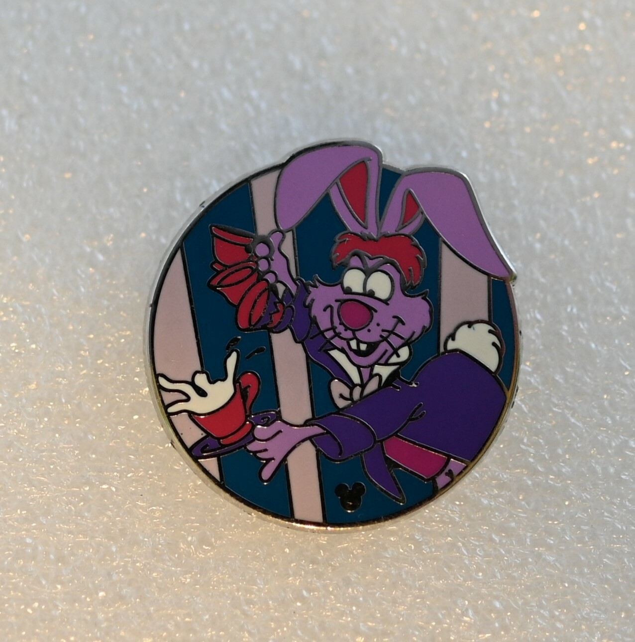 Disney Pin 91271 DLR - 2012 Hidden Mickey Series - Mad Tea Party - March Hare