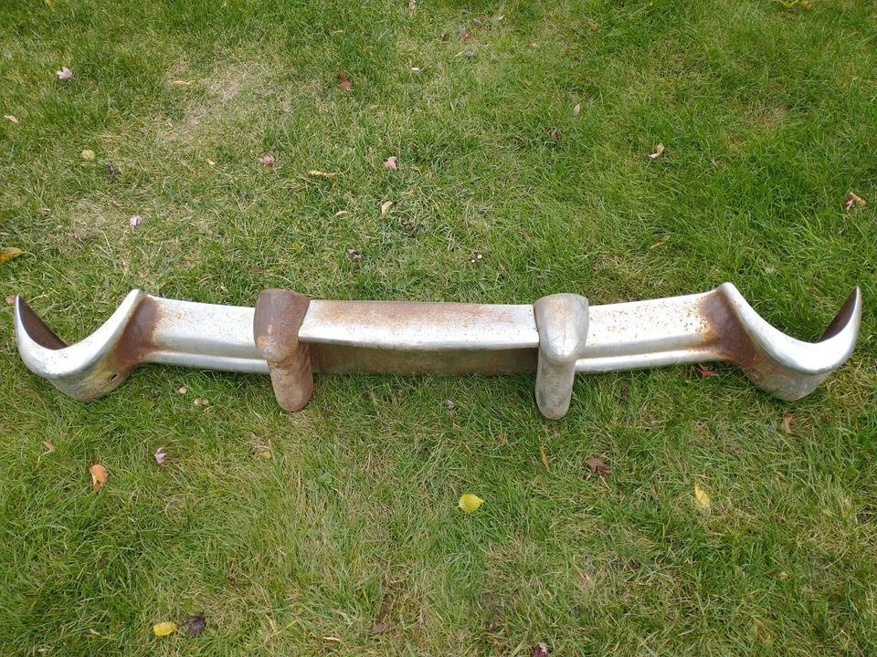 Protector de parachoques trasero Mercury Montclair 1951 cromado usado piezas originales o restauración Foto 3 de 4