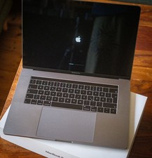 Apple MacBook Pro Retina TouchBar 16“ 8-Core i9 2,3 Ghz 1 TB SSD 16 GB Ram 2019