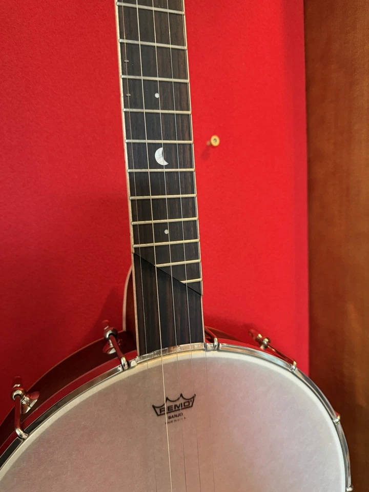 Banjo Luna Alta Tono Dorado HM-100A Escala A Nuevo Foto 2 de 4