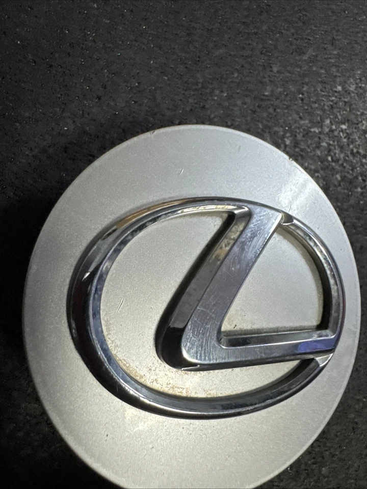 Tampa central aro roda cromada prata Lexus ES300 GS350 GS300 GS450 GS460 C7422 - Imagem 3 de 4