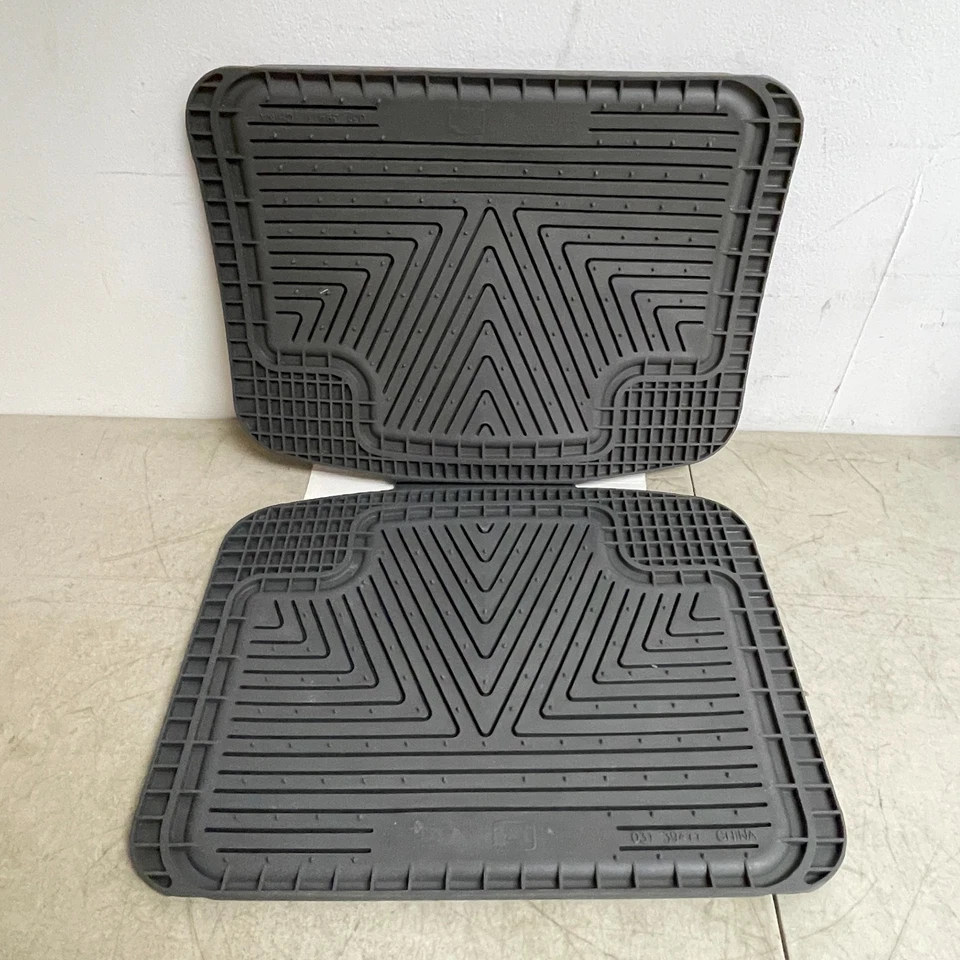 Alfombrillas Highland 45031 semipersonalizadas negras para todo tipo de clima de goma duraderas 4 piezas Foto 4 de 4