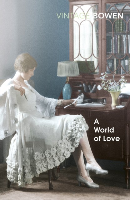 A World Of Love by Elizabeth Bowen (Paperback Book)