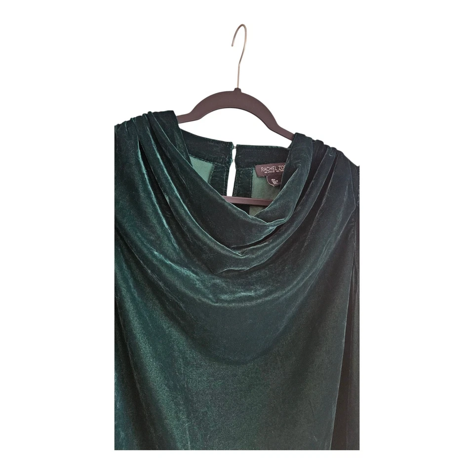 Blusa de terciopelo con cuello drapeado en L de Rachel Zoe para mujer manga larga verde esmeralda Foto 3 de 4