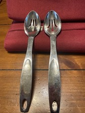 Two Oneida Stainless Slotted Serving Spoon 9.5 Inch