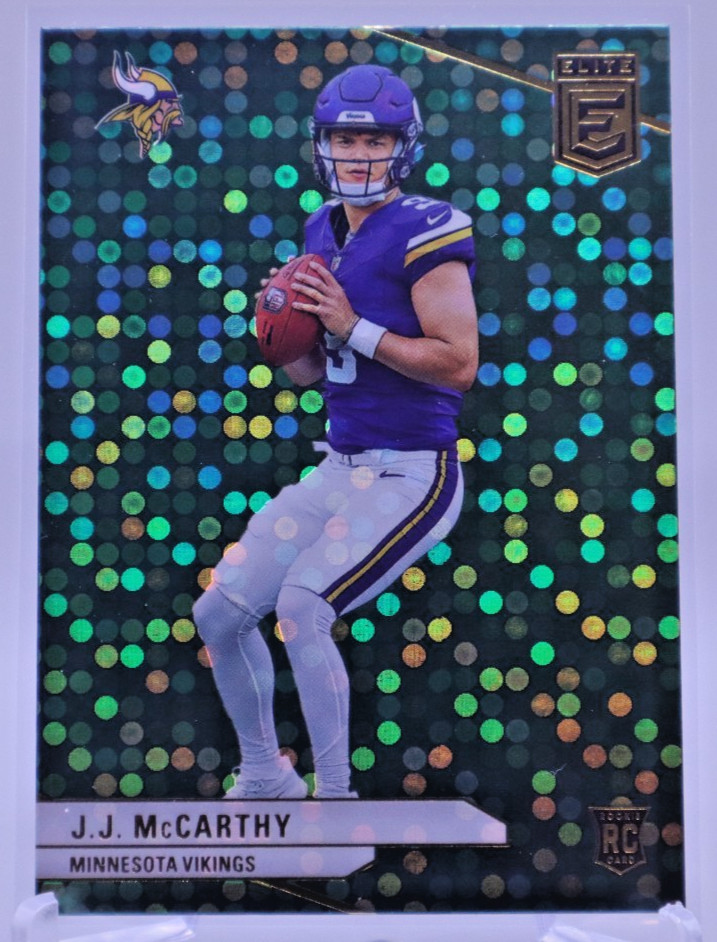 2024 Panini Donruss Elite - Rookies Green Disco #105 J.J. McCarthy (RC) K065