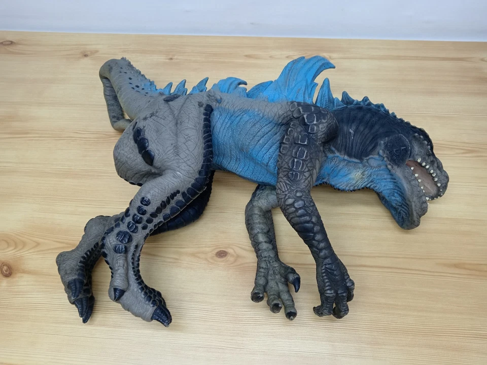 Vintage 1990s Toho Resaurus Godzilla Full Body Rubber Puppet Toy Figure - Image 4 of 4