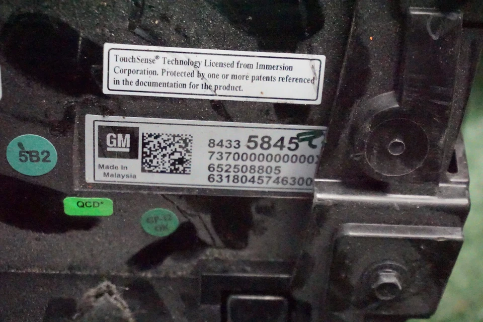 2013 2014 CADILLAC CTS RADIO RECEIVER OEM84335845 SCRACHES ON SCREEN - Image 3 of 4