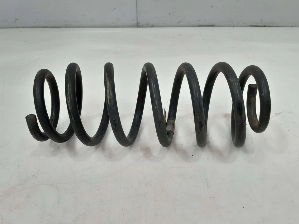 Комплект из двух оригинальных пружин катушки задней подвески гибридных для Ford Fusion 10–12 годов выпуска AE5Z5560D - Изображение 2 из 4