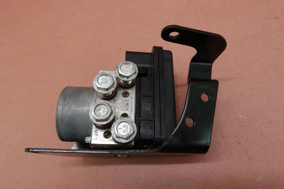 Harley Davidson Heritage Classic 2018-2022 FLHCS ABS bomba modulador de freno Foto 2 de 4