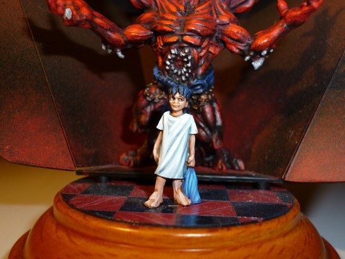 miniature - diorama - the monster in the closet  - Picture 2 of 3