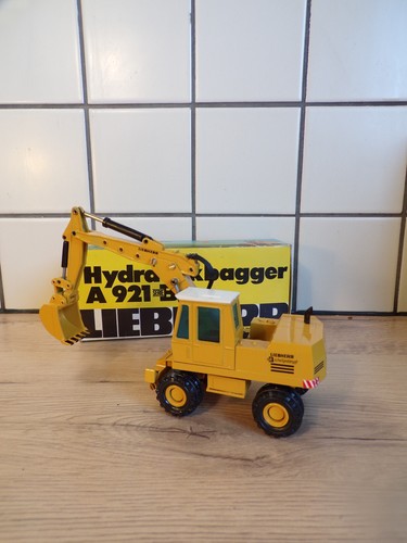 LIEBHERR A921 Série B-Hydraulik bagger CONRAD-1:50 avec boîte-Pelle