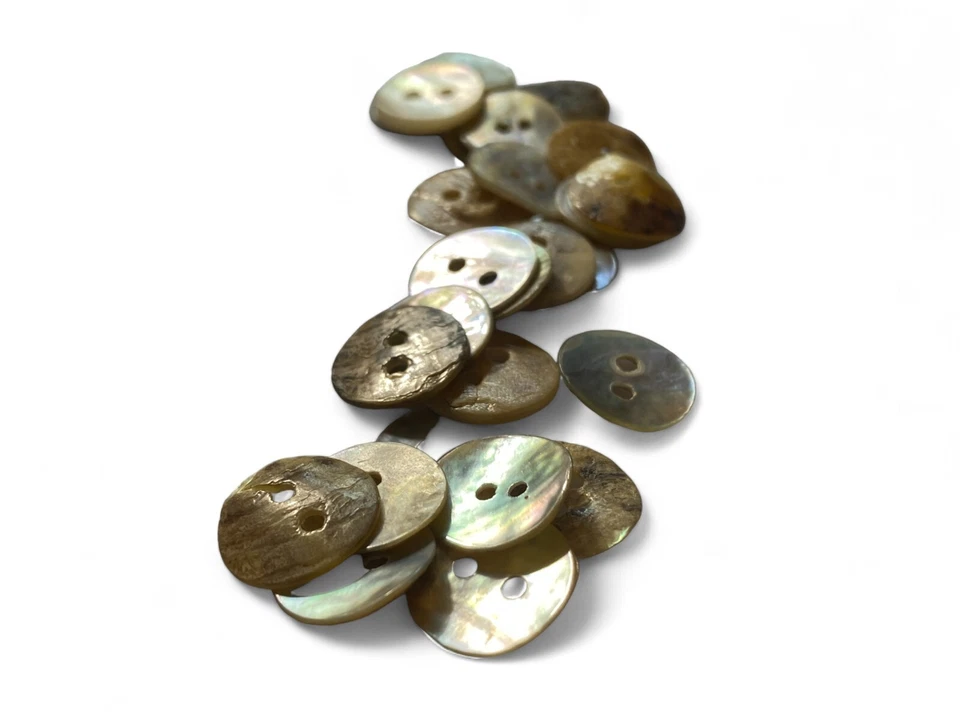 12mm Silver Shell Buttons Mother Of Pearl Crafts Baby Knitting Sewing - Image 2 of 4