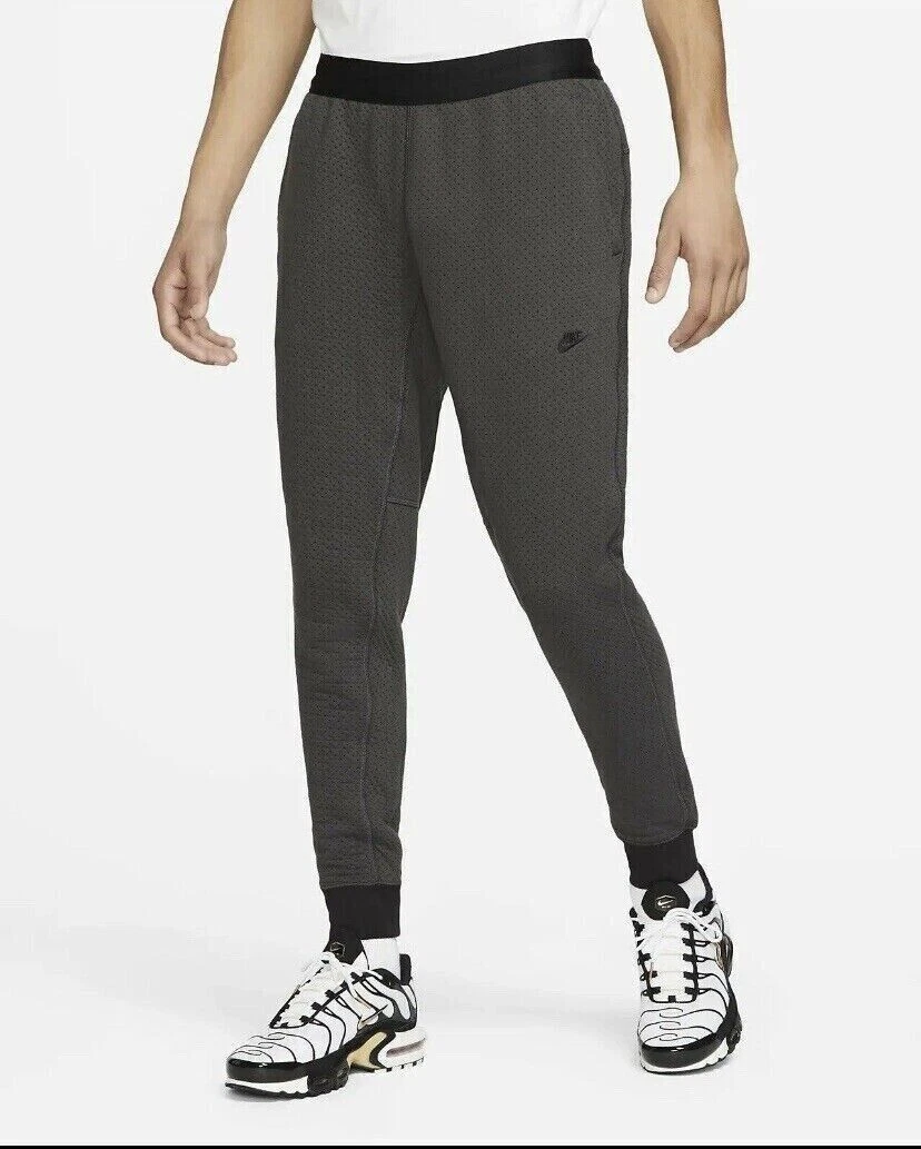 Nike therma fit store fleece pants