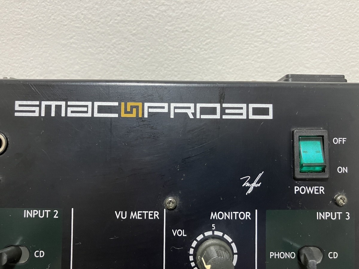 ECLER SMAC PRO30 3ch DJ Mixer w/ Power cable Tested w/ Power ECLER SMAC PRO30 3ch DJ Mixer w/ Power cable Tested w/ Power