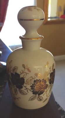 美麗双風瓶 Porcelain Bottle With Beautiful Gold Painted Flowers, Vintage