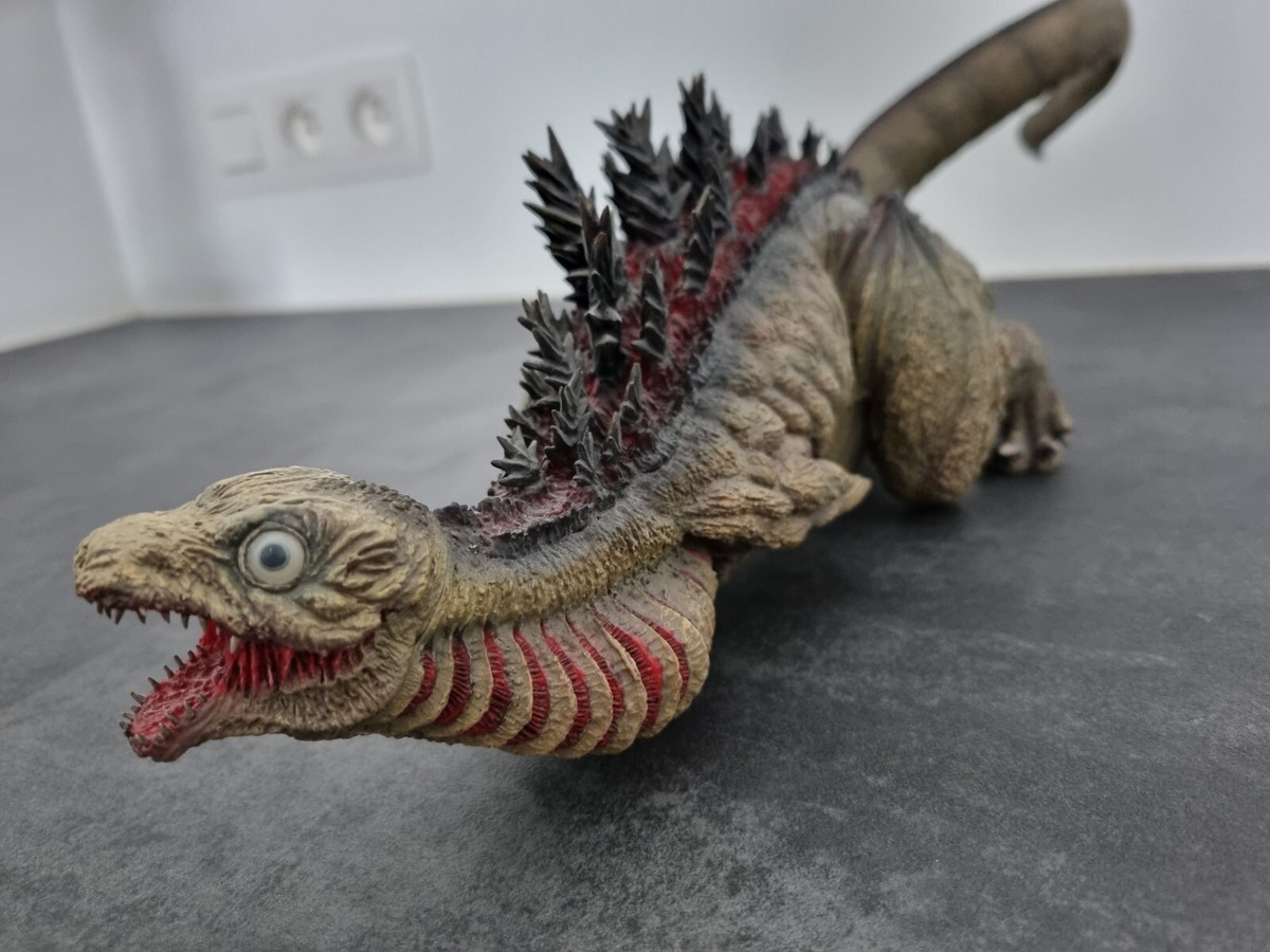X-Plus Godzilla (2016) 2nd form shin godzilla figure with box