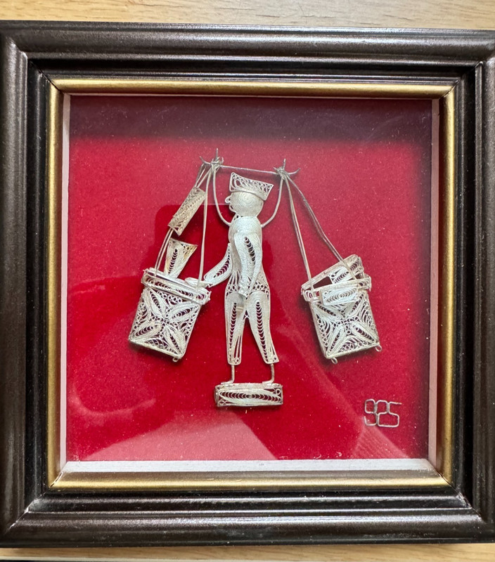 Vintage 925 Sterling Silver Tarasaki Filagree framed sculpture of food vendor