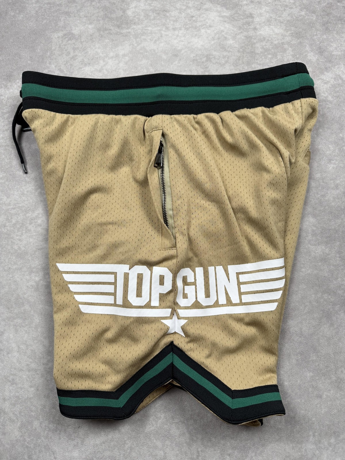 Shoe Palace X Top Gun Maverick Shorts Mens Large Khaki Basketball Patches thumbnail 12
