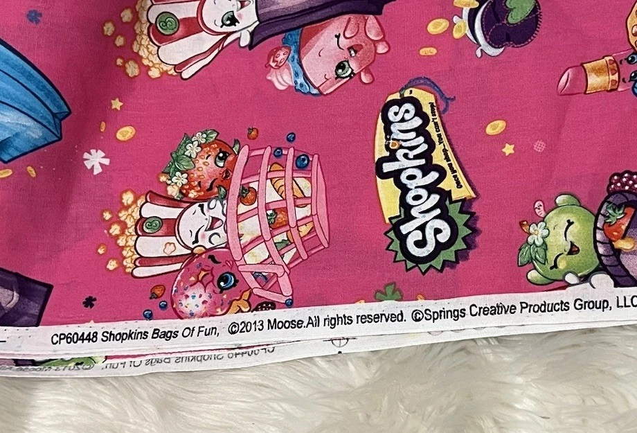 Shopkins 趣味织物材料粉色棉 2013 42 英寸 x 77 英寸弹簧创意 — 第 2/4 张图片