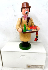 R&auml;uchermann R&auml;ucherm&auml;nnchen Spielzeugh&auml;ndler DREGENO DDR Erzgebirge 18cm in OVP