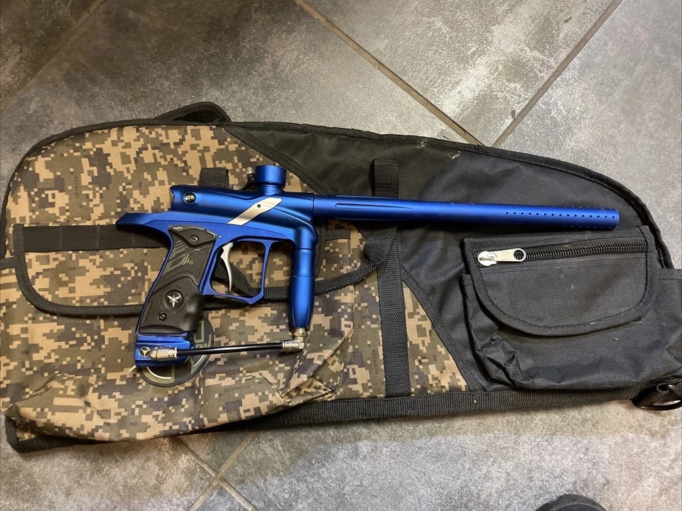 Dangerous Power G4 .68cal Paintball Marker - Image 2 of 4