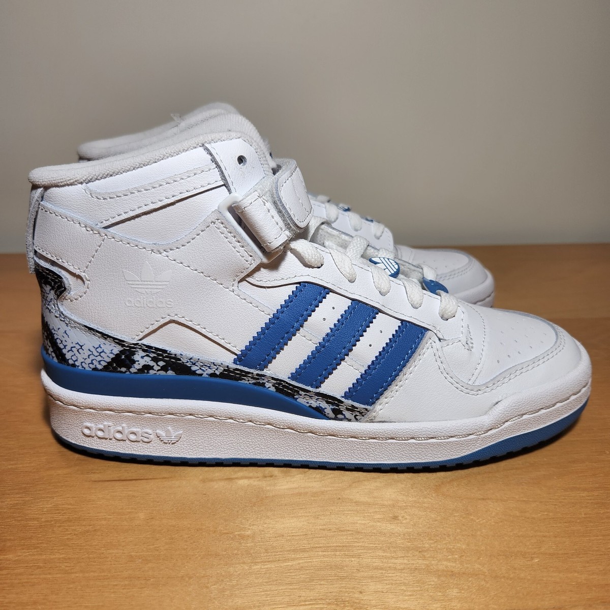 adidas by4412