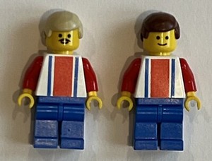LEGO 2x Soccer Player soc029 #9 & soc035 #10 Minifigure from 3409 Championship