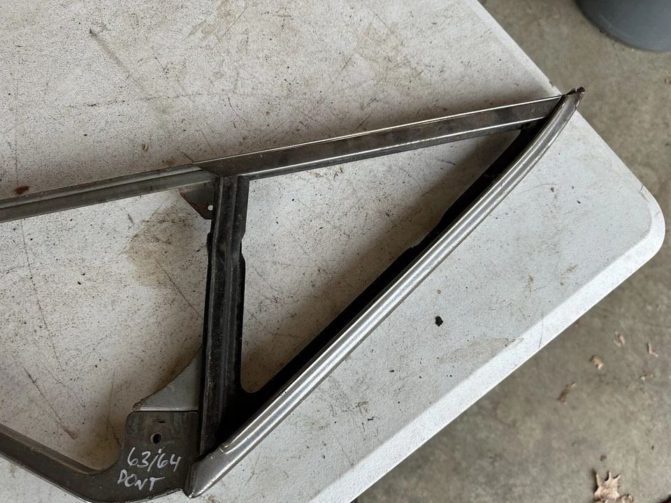 Pontiac Catalina Bonneville 1963 1964 puerta delantera ventilación vidrio 5715085 LH Foto 2 de 4