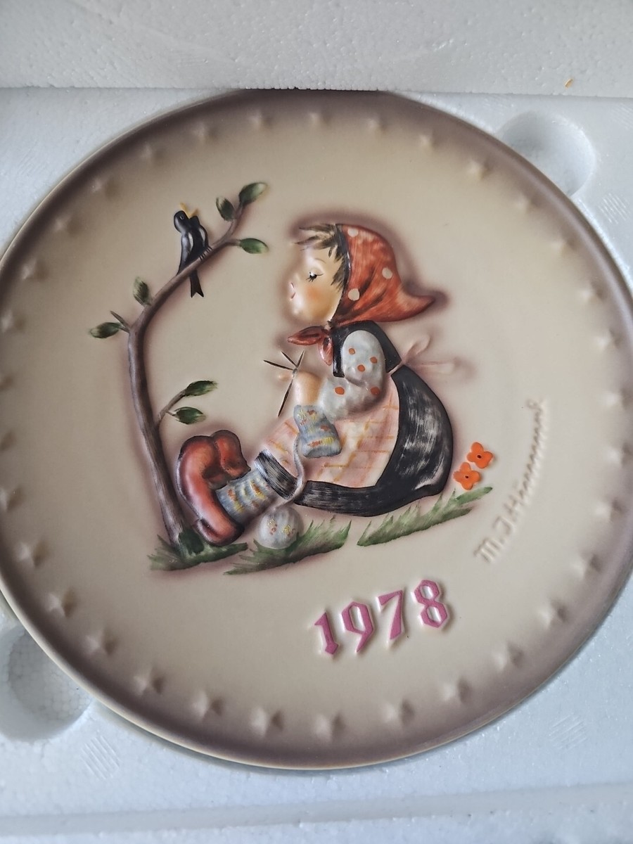 Vintage Hummel 1978 Annual Christmas Plate In Original Box | eBay