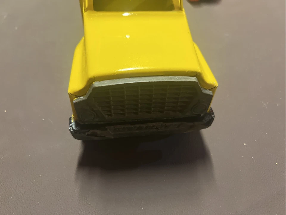 Vintage Nylint Short Track Stocker Tow Truck Plain White Pressed Steel - Image 4 of 4