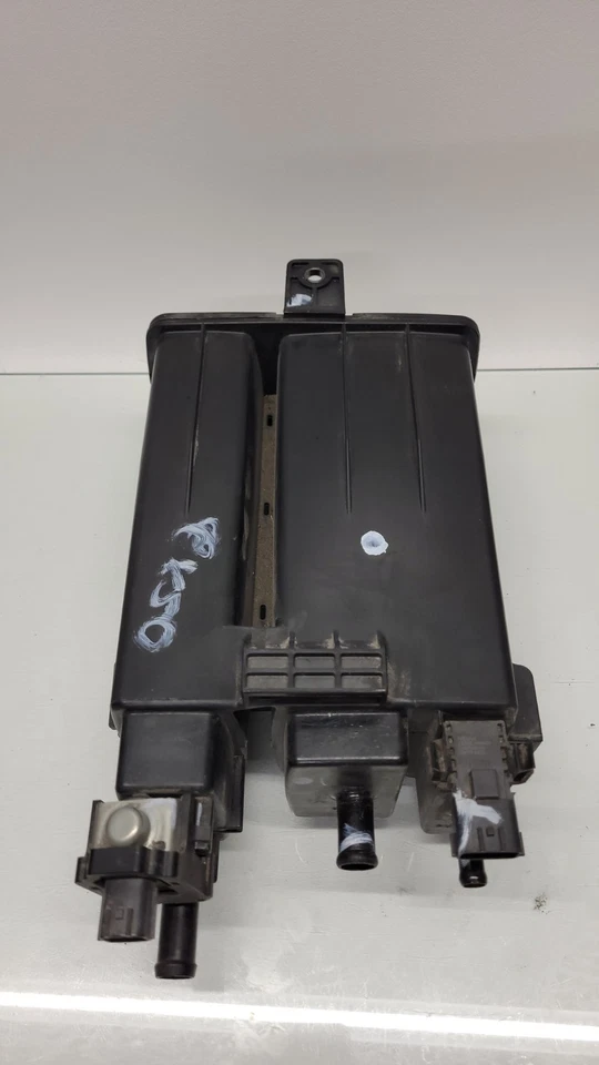 Infiniti QX50 2014-2017 bote de carbón de vapor de combustible Foto 2 de 4