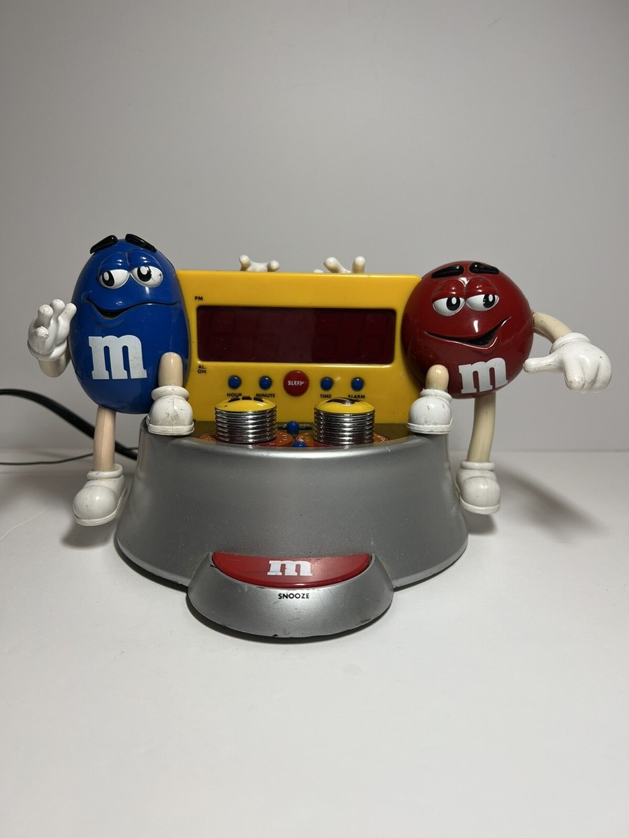 ラジオ(m&m's) Vintage M&M Collectible AM/FM Radio Digital Alarm Clock Blue Red