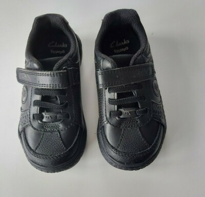 Clarks Boys Black School Shoes Stomp Rex Infants /25 G UK