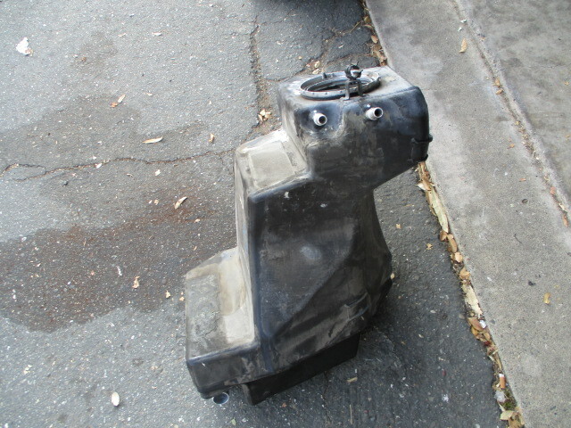 Ferrari 458 Italia - RH Fuel Tank - P/N 257456