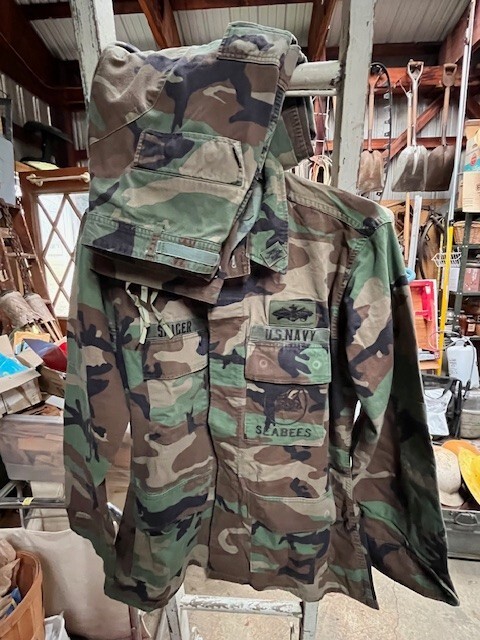 US Military Navy Seabees Battle Dress Uniform BDU Shirt, Pants Medium Regular