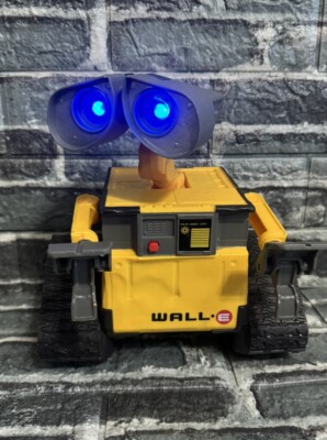 Disney Pixar's Walle U Command Robot NO Remote Thinkway Toys 9
